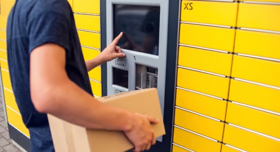 поштомати та пункти видачі замовлень