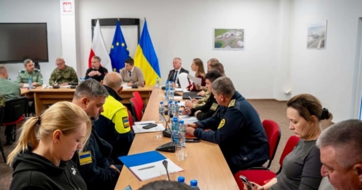 Нові пункти пропуску та спільний контроль: підсумки переговорів України та Польщі на кордоні