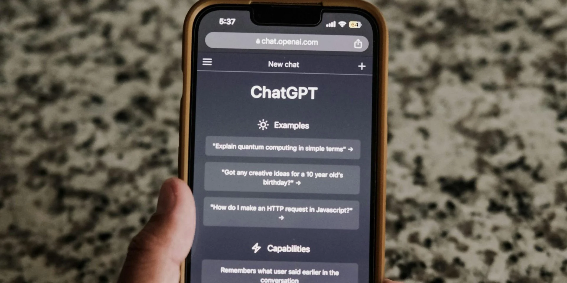 Батьківський контроль під прицілом: ChatGPT звинувачують у слабкому захисті підлітків від небезпечних розмов та токсичного контенту.